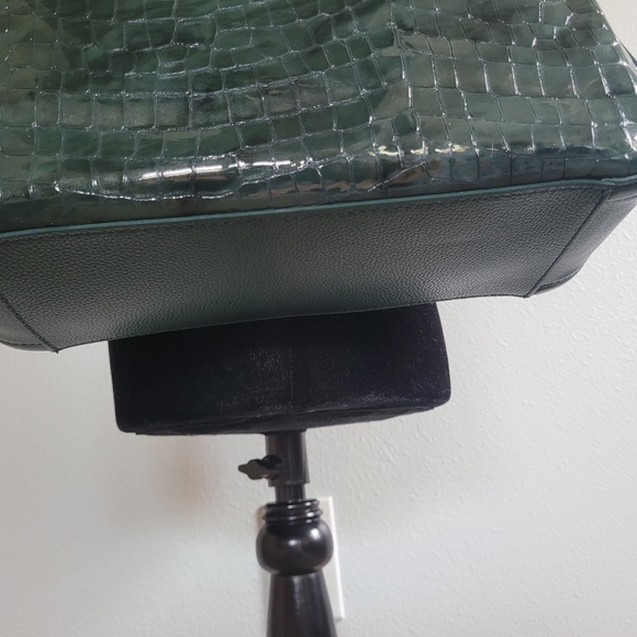 NWT Forest Green "Cher" Brighton Bag - Picture 4 of 5